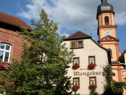 Foto: Zur Mengeburg - Wirtshaus an der Kirche